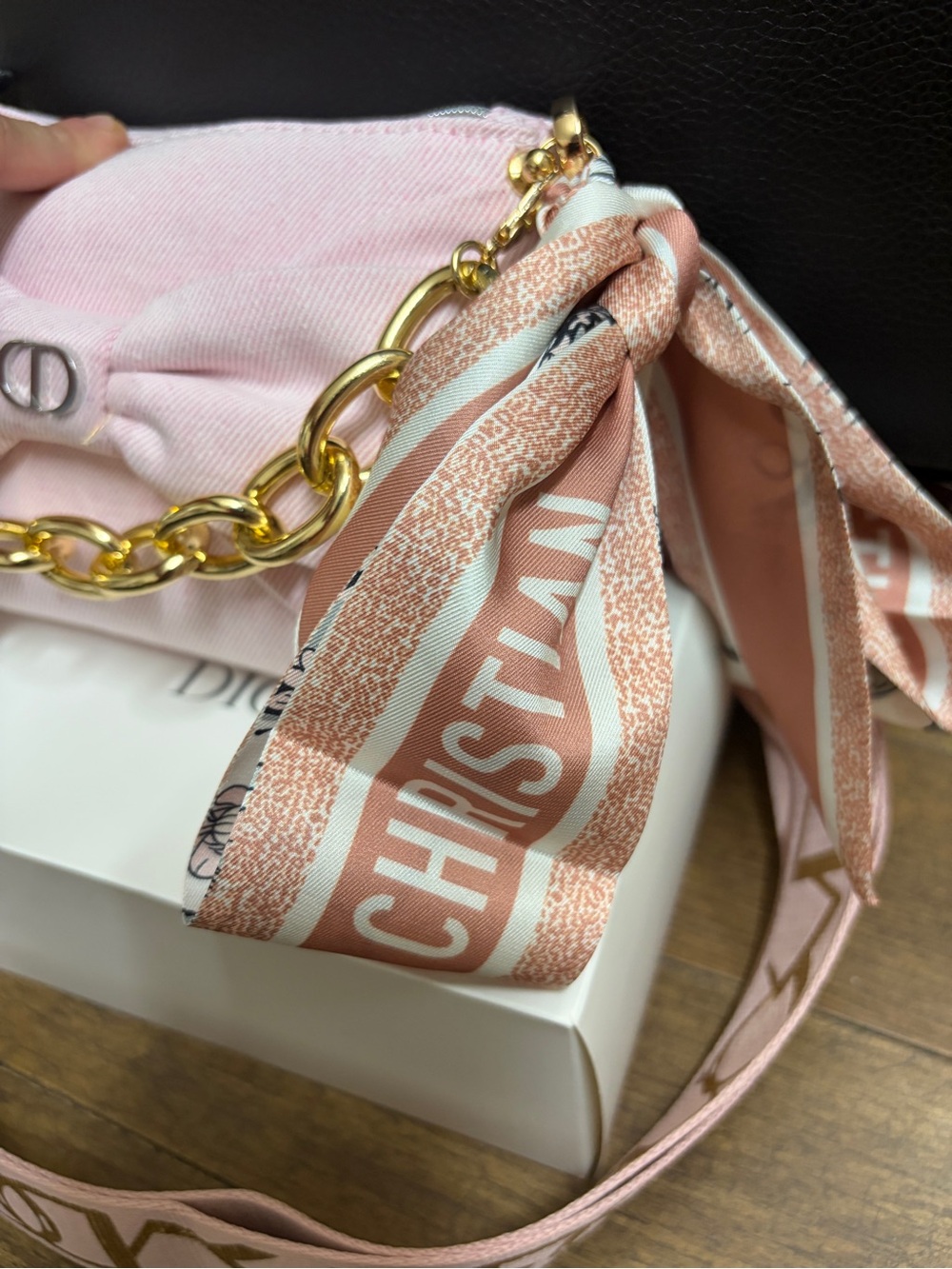 Dior - Picture 11 of 15